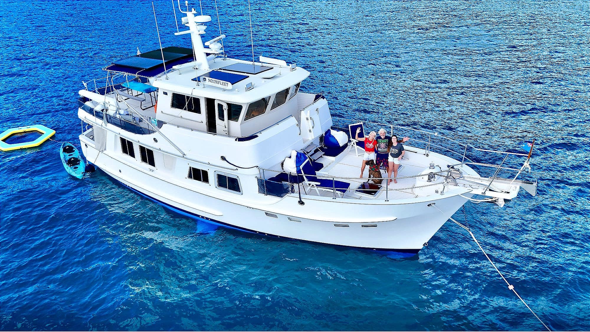 Christmas at Sea in the Caribbean-Drones, Family and Island Life